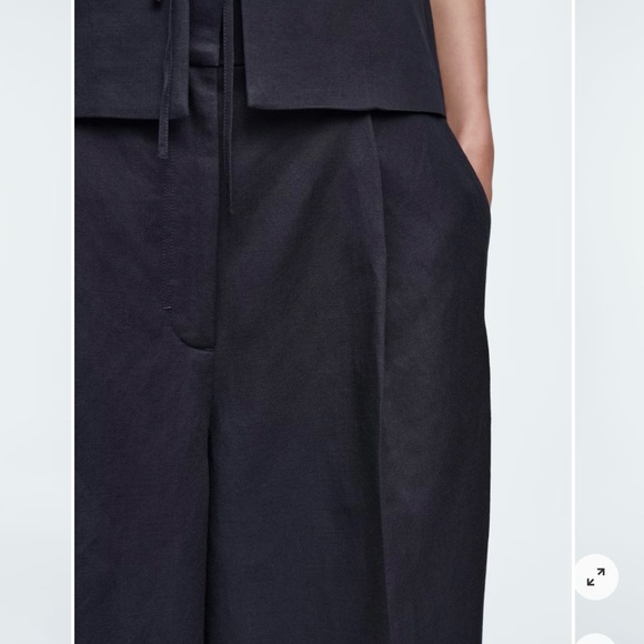 COS linen blend wide leg high waist pants with pleats at waist. Capsule. EUC. 8 - Picture 5 of 16